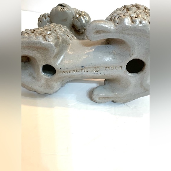 Vintage Atlantic Mold Ceramic Grey Poodle Figurine Statue 1970s Kitsch - Picture 4 of 7